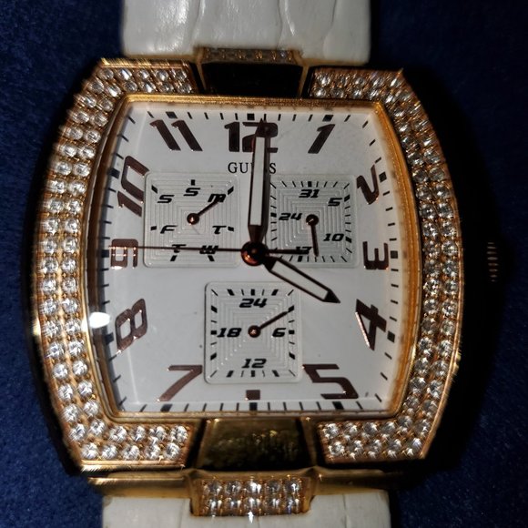 Jewelry - womens watch